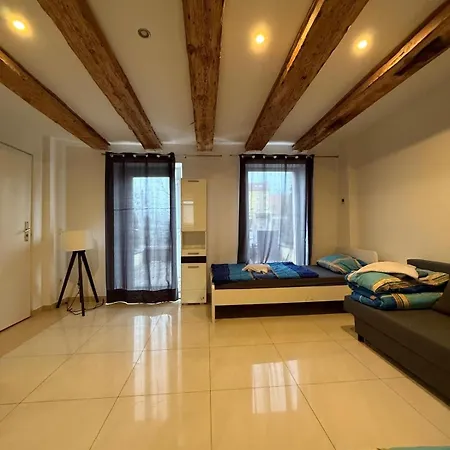 In With Terrace1 *