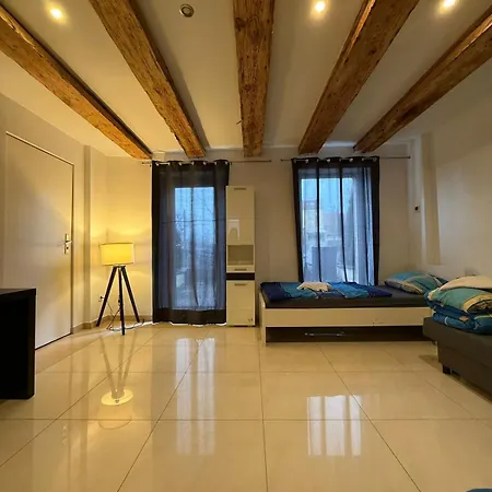 Appartement In With Terrace1