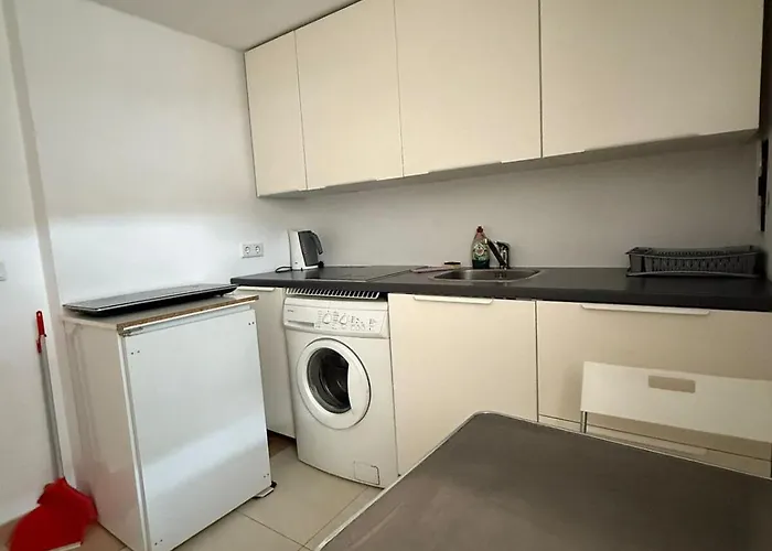 In With Terrace1 Apartment